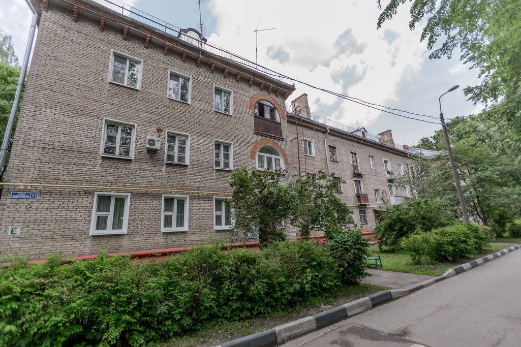 40. г. Красногорск, рп. Нахабино, ул. Парковая, д. 11